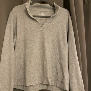Vineyard Vines gray logo quarter zip top, EUC sz extra large XL